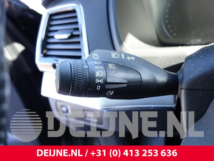 Volvo XC90 II 2.0 B5 16V Mild Hybrid AWD Sloopvoertuig (2020, Zwart)