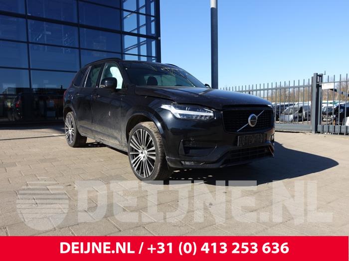 Volvo XC90 II 2.0 B5 16V Mild Hybrid AWD Sloopvoertuig (2020, Zwart)