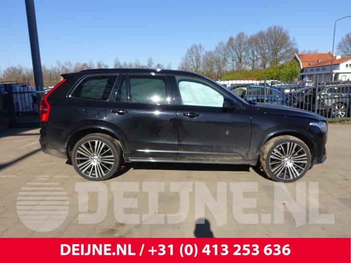 Volvo XC90 II 2.0 B5 16V Mild Hybrid AWD Sloopvoertuig (2020, Zwart)