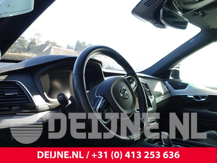 Volvo XC90 II 2.0 B5 16V Mild Hybrid AWD Sloopvoertuig (2020, Zwart)