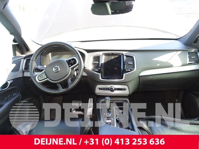Volvo XC90 II 2.0 B5 16V Mild Hybrid AWD Sloopvoertuig (2020, Zwart)