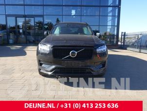 Volvo XC90 16-