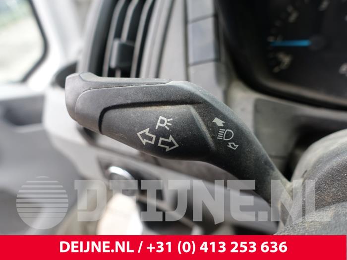 Ford Transit 2.0 TDCi 16V Eco Blue 130 RWD Sloopvoertuig (2017, Wit)