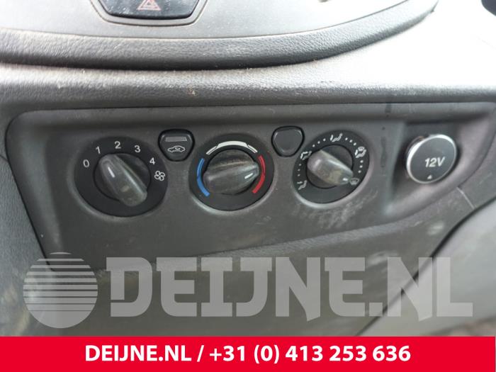 Ford Transit 2.0 TDCi 16V Eco Blue 130 RWD Sloopvoertuig (2017, Wit)