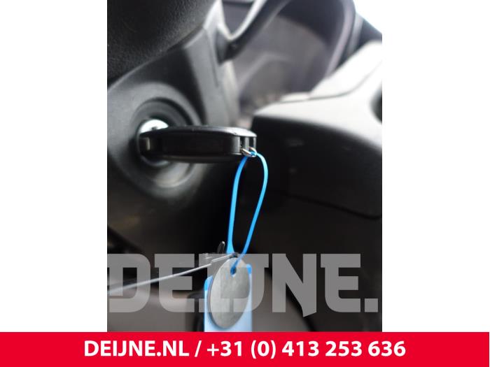 Ford Transit 2.0 TDCi 16V Eco Blue 130 RWD Sloopvoertuig (2017, Wit)