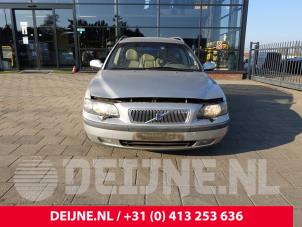 Volvo V70 01-