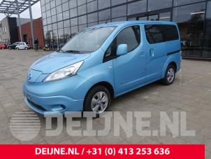Nissan NV200 10-