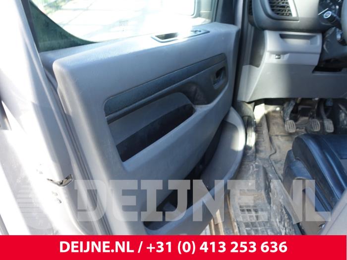 Peugeot Expert 2.0 Blue HDi 120 16V Sloopvoertuig (2019, Grijs)