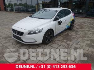 Volvo V40 12-