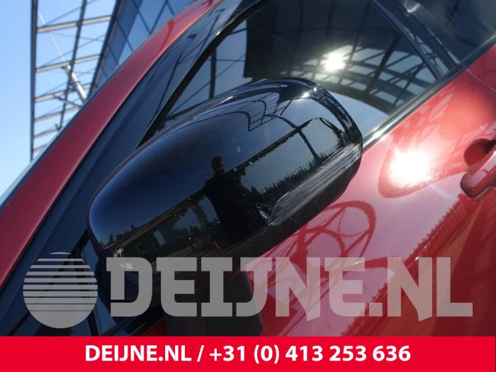 Volvo XC60 II 2.0 B4 16V Mild Hybrid AWD Sloopvoertuig (2021, Rood)