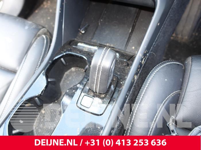 Volvo XC40 Recharge Twin 78/82 kWh Sloopvoertuig (2021, Grijs)