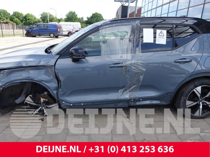 Volvo XC40 Recharge Twin 78/82 kWh Sloopvoertuig (2021, Grijs)