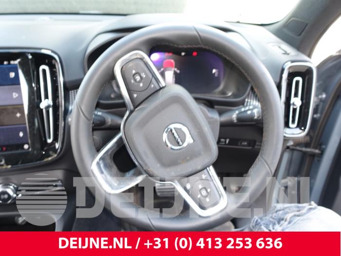 Volvo XC40 Recharge Twin 78/82 kWh Sloopvoertuig (2021, Grijs)