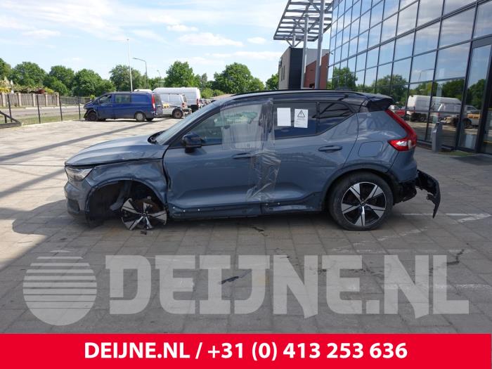 Volvo XC40 Recharge Twin 78/82 kWh Sloopvoertuig (2021, Grijs)