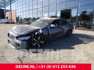 Volvo S90 17-