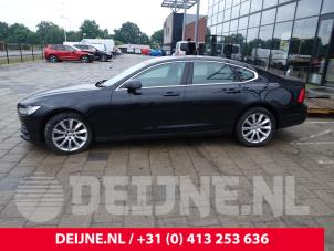 Volvo S90 17-