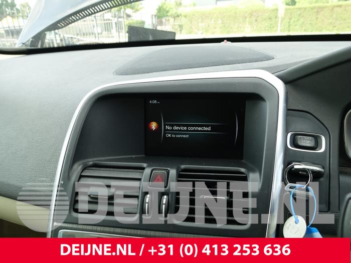 Volvo XC60 I 2.4 D4 20V AWD Sloopvoertuig (2015, Zwart)