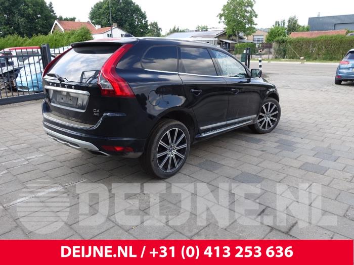 Volvo XC60 I 2.4 D4 20V AWD Sloopvoertuig (2015, Zwart)