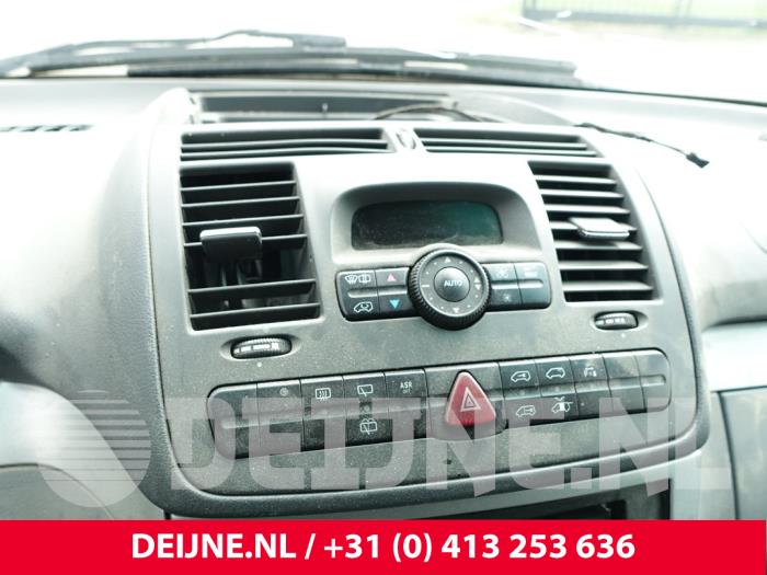 Mercedes Vito 2.2 115 CDI 16V Sloopvoertuig (2009, Graniet)