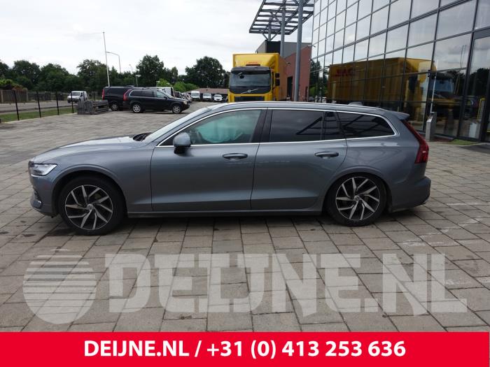 Volvo V60 II 2.0 D4 16V Sloopvoertuig (2019, Grijs)