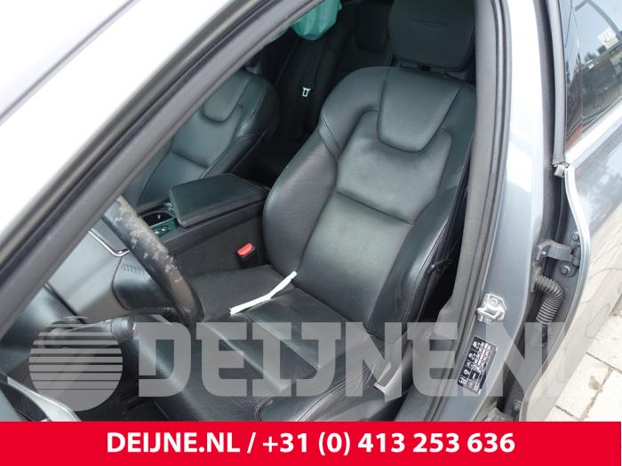 Volvo V60 II 2.0 D4 16V Sloopvoertuig (2019, Grijs)