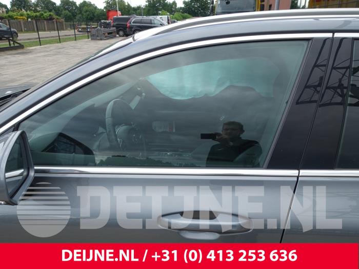 Volvo V60 II 2.0 D4 16V Sloopvoertuig (2019, Grijs)