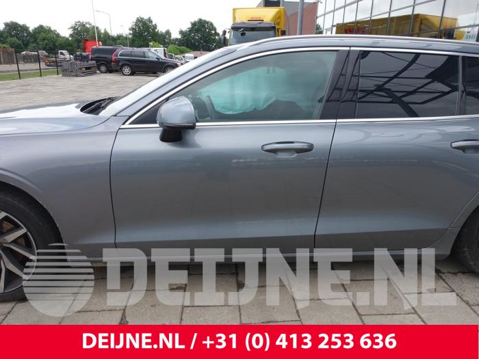 Volvo V60 II 2.0 D4 16V Sloopvoertuig (2019, Grijs)