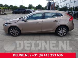 Volvo V40 12-