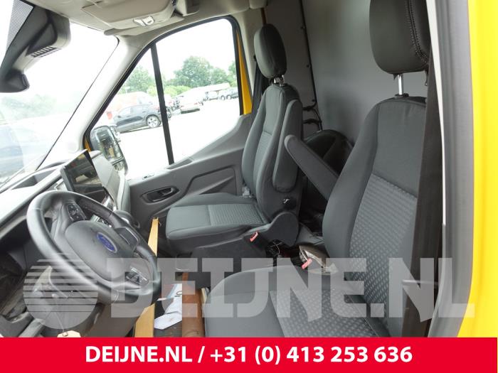 Ford Transit 2.0 TDCi 16V Eco Blue 165 RWD Sloopvoertuig (2024, Geel)