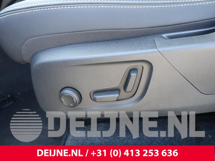 Volvo C40 Recharge Recharge Twin 78 kWh Sloopvoertuig (2022, Zwart)