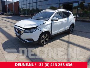 MG ZS 17-