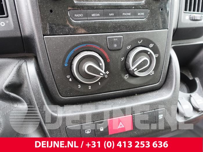Peugeot Boxer 2.0 BlueHDi 130 Sloopvoertuig (2019, Wit)