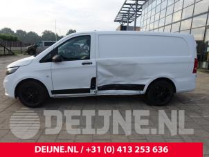 Mercedes Vito 14-