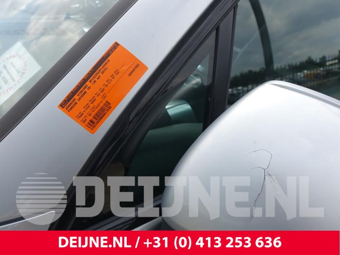 Porsche Cayenne II 3.0 D V6 24V Sloopvoertuig (2015, Zilvergrijs)