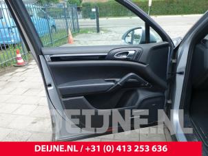 Porsche Cayenne II 3.0 D V6 24V Sloopvoertuig (2015, Zilvergrijs)