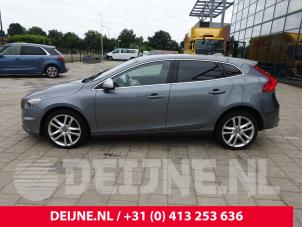 Volvo V40 12-