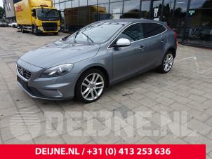 Volvo V40 12-