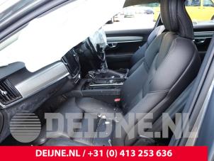 Volvo V90 II 2.0 D4 16V Sloopvoertuig (2019, Grijs)