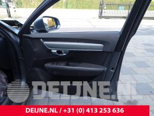 Volvo V90 II 2.0 D4 16V Sloopvoertuig (2019, Grijs)