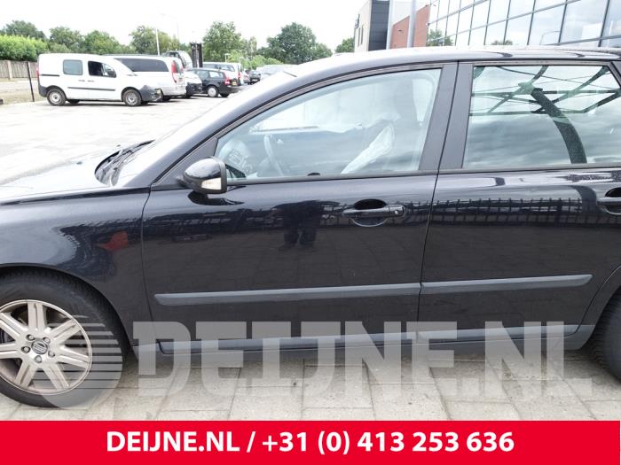 Volvo V50 2.4 20V Sloopvoertuig (2006, Zwart)