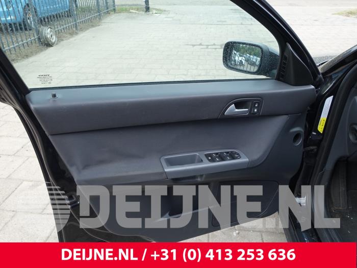 Volvo V50 2.4 20V Sloopvoertuig (2006, Zwart)