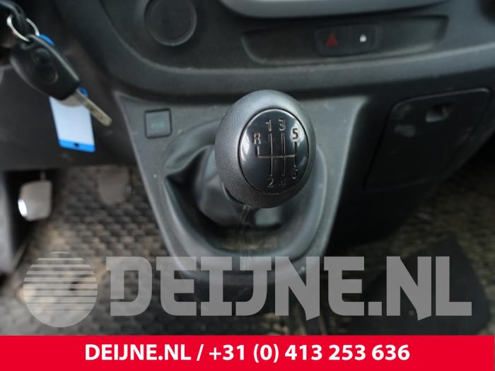 Renault Trafic 1.6 dCi Twin Turbo Sloopvoertuig (2017, Donker, Grijs)
