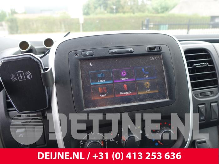Renault Trafic 1.6 dCi Twin Turbo Sloopvoertuig (2017, Donker, Grijs)
