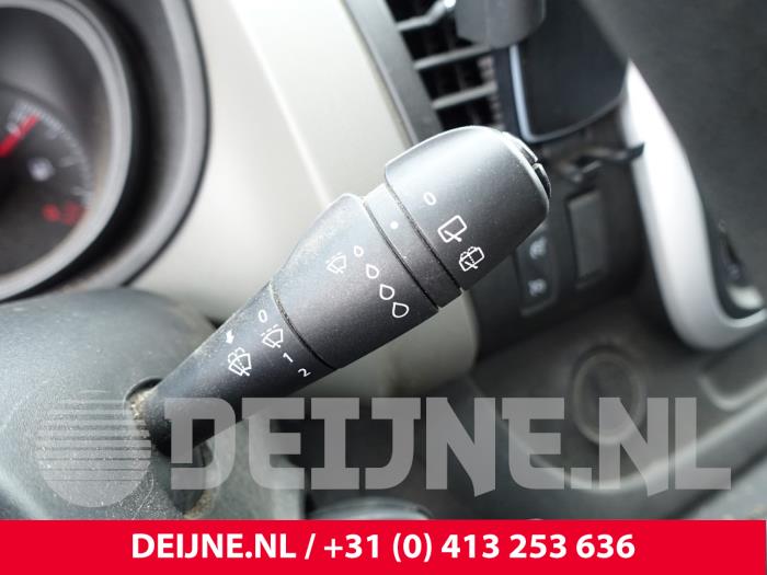 Renault Trafic 1.6 dCi Twin Turbo Sloopvoertuig (2017, Donker, Grijs)