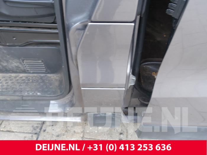 Renault Trafic 1.6 dCi Twin Turbo Sloopvoertuig (2017, Donker, Grijs)
