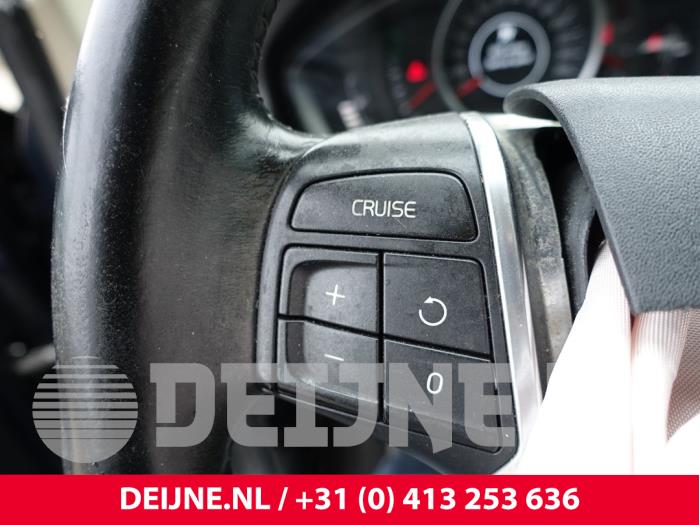 Volvo XC60 I 2.0 D3 20V Sloopvoertuig (2013, Blauw)