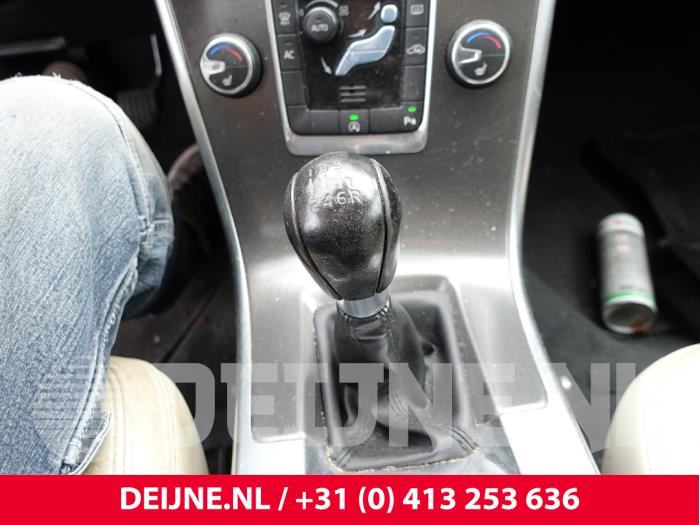 Volvo XC60 I 2.0 D3 20V Sloopvoertuig (2013, Blauw)