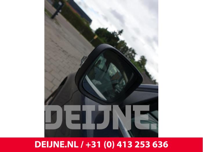 Volvo XC60 I 2.0 D3 20V Sloopvoertuig (2013, Blauw)