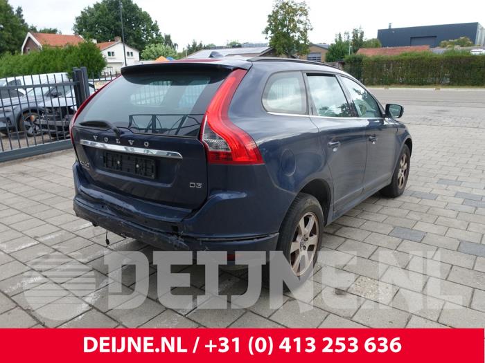 Volvo XC60 I 2.0 D3 20V Sloopvoertuig (2013, Blauw)