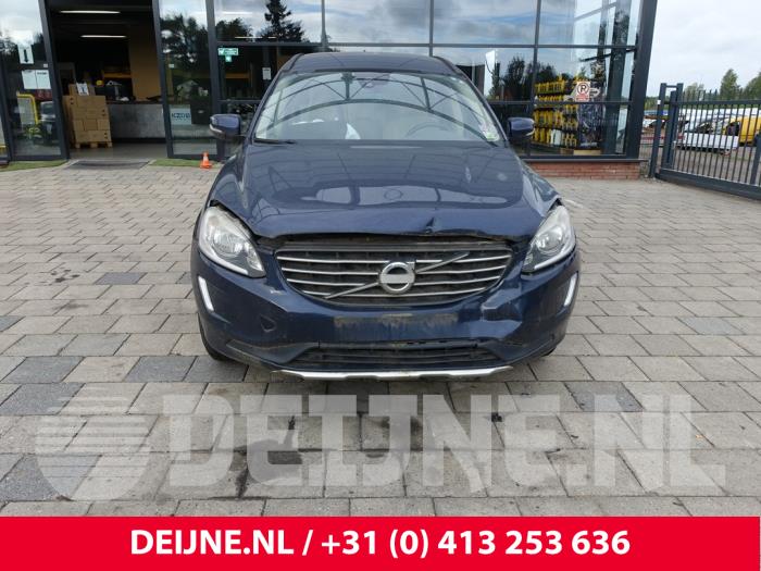 Volvo XC60 I 2.0 D3 20V Sloopvoertuig (2013, Blauw)